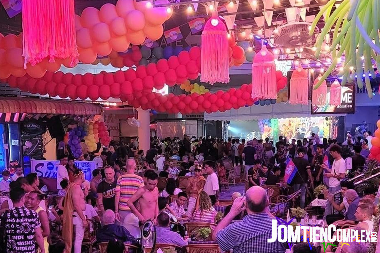  Home Bar Jomtien Complex